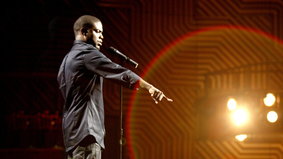 kevin hart staring download