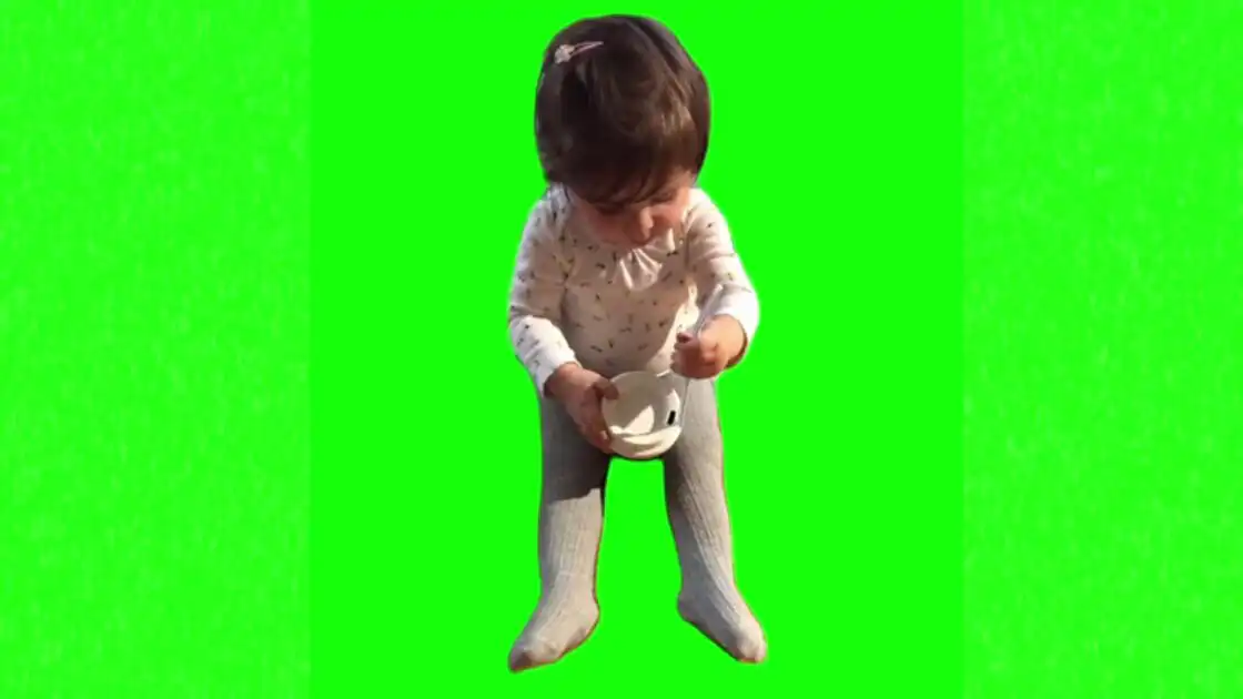 Little girl frustrated and mad meme green screen Green Screen Memes download